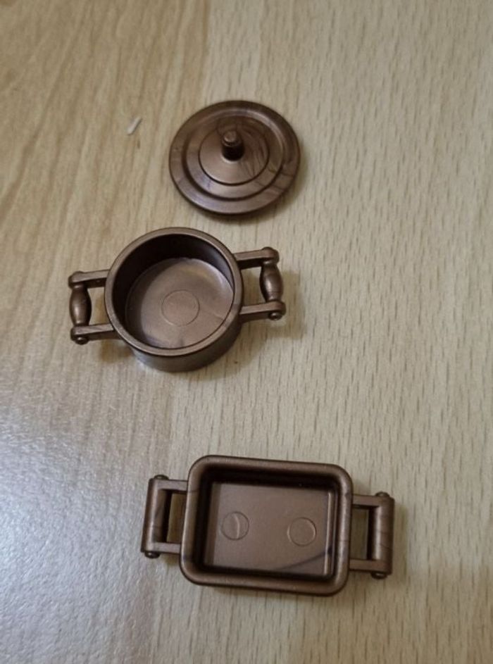 Article playmobil entre 1 et 3e selon photo