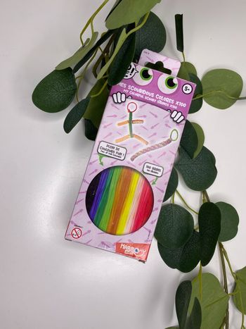 Lot de 100 scoubidoo multicolores