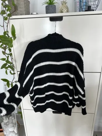 Pull marinière noir et blanc