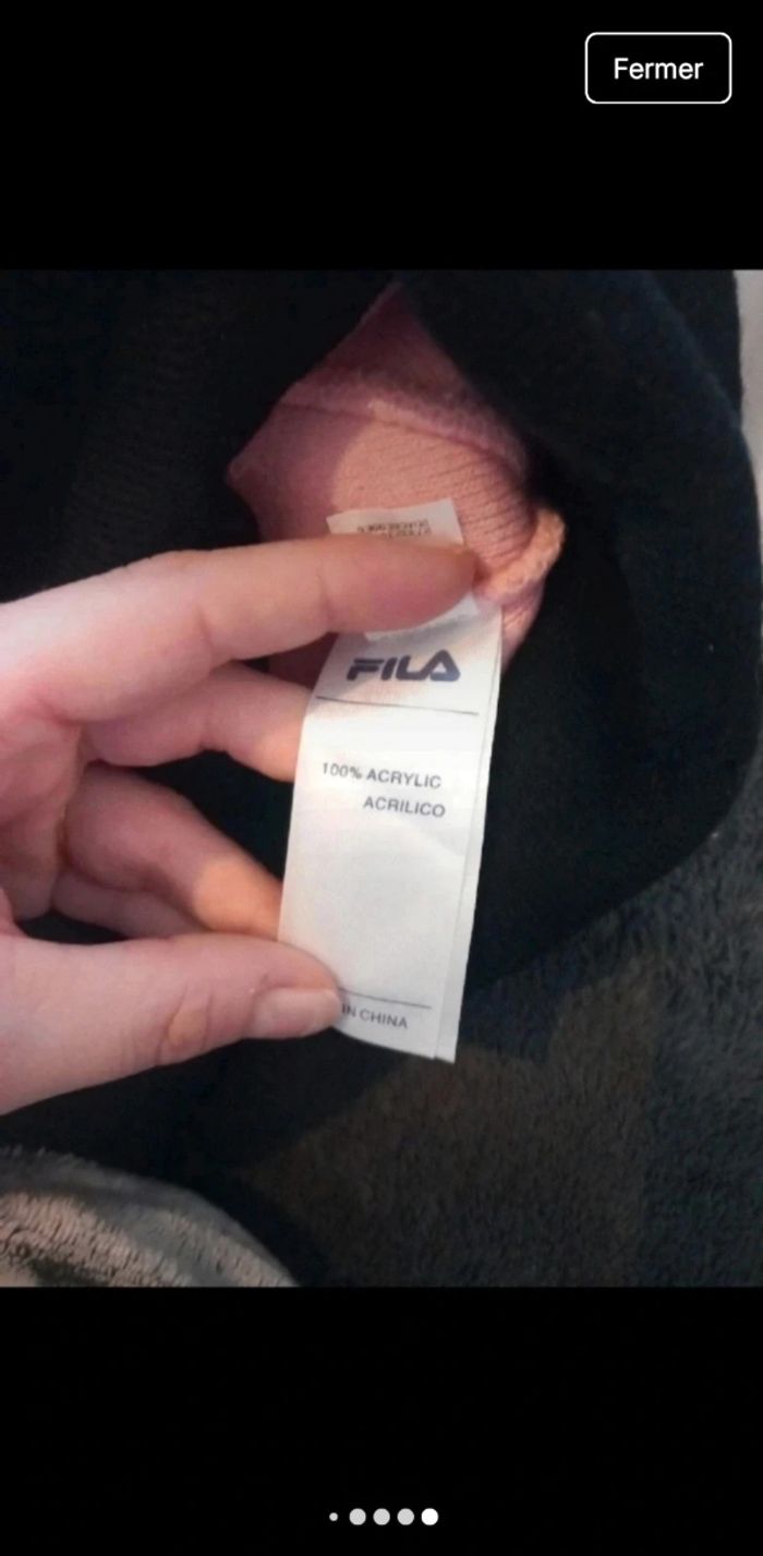 Bonnet Fila avec un design original tricolore - photo numéro 6