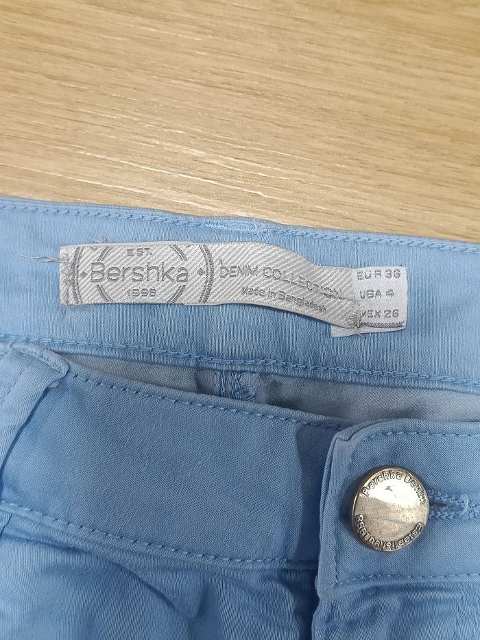 Jean skinny Bershka bleu ciel – Taille 36 (S) – - photo numéro 4