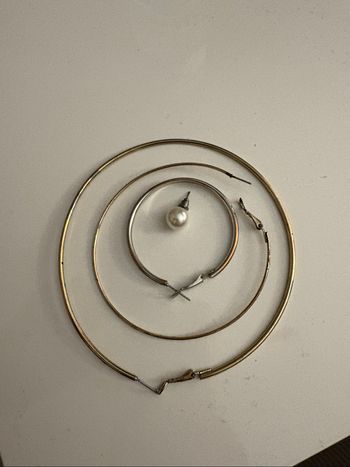 boucle d’oreille dépareillées