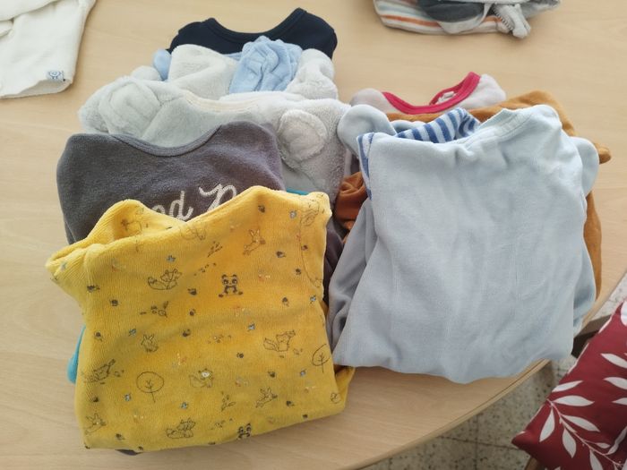 Lot vêtements bébé garçon 1 mois - photo numéro 2