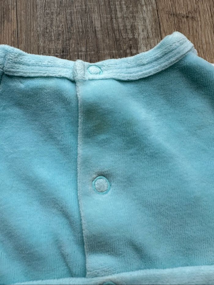 - Pyjama Nightwear Tex          - 1 mois  - Très bon état, petite tache - photo numéro 3