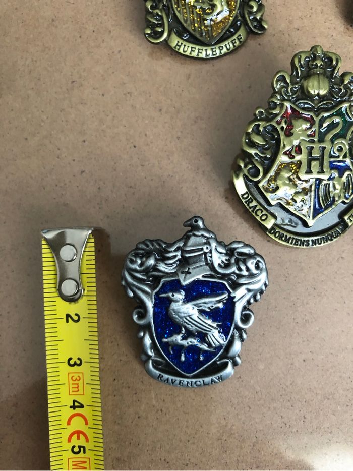 Lot pin’s Harry Potter griffondor serpentard serdaigle poufsouffle neuf - photo numéro 3