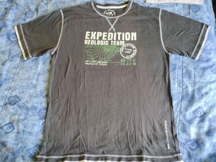 T-shirt très bon état