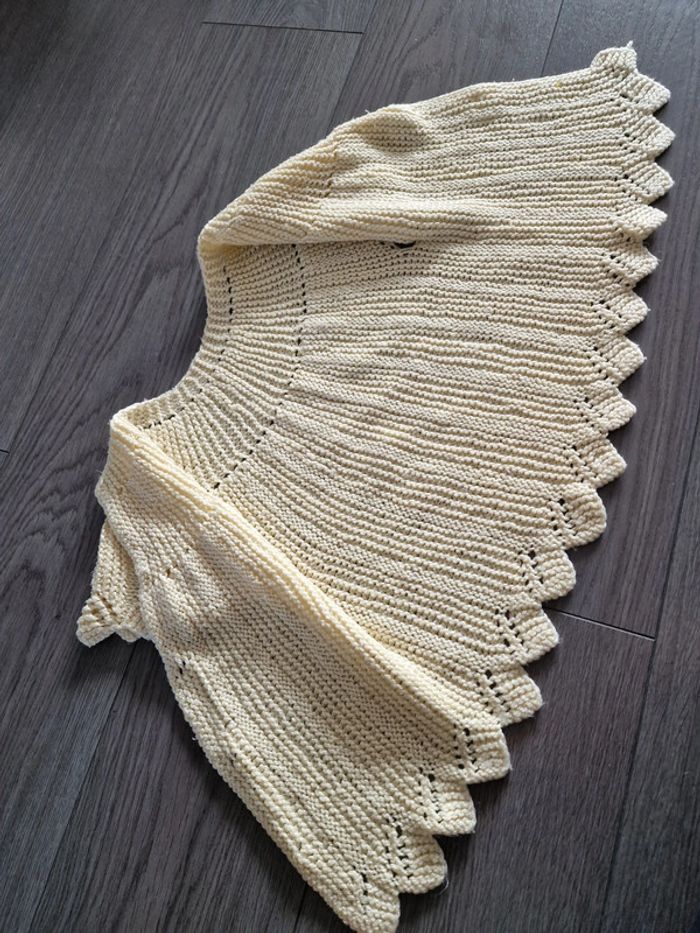 Haut tricoté fait main - photo numéro 8