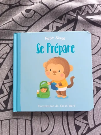 Petit singe se prépare ( action)