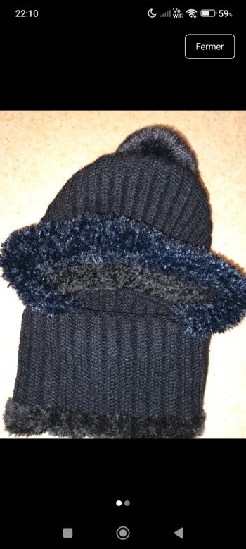 Bonnet avec cache cou intégré