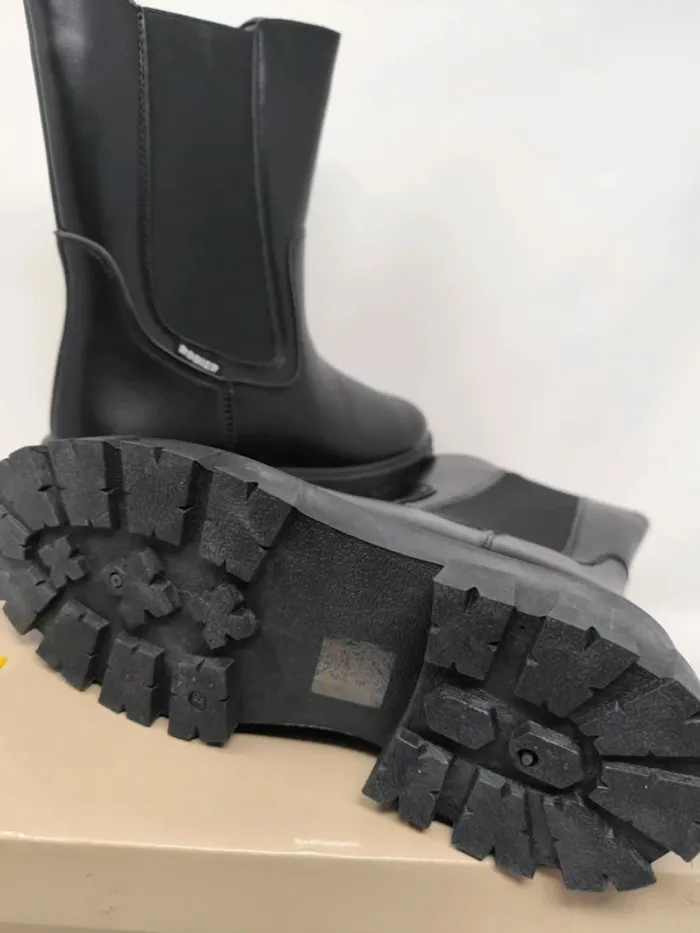 Bottines noires Rodier – neuves, taille 38 - photo numéro 4