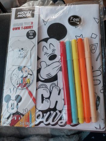 T-shirt à colorier mickey