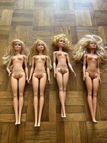 Lot de 4 Barbie