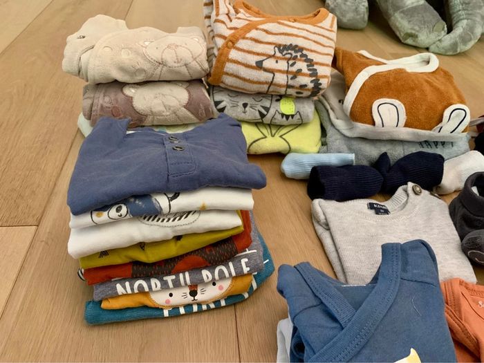 Lot de 30 vêtements 1 mois - photo numéro 4