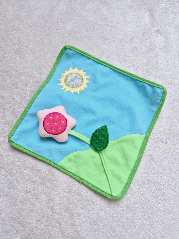 Petit tapis de jeu de poupée poupon - photo numéro 2