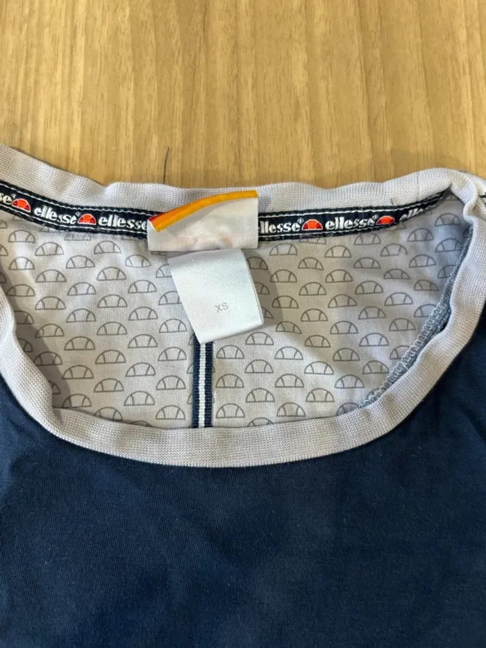 Tee shirt ellesse taille XS - photo numéro 4
