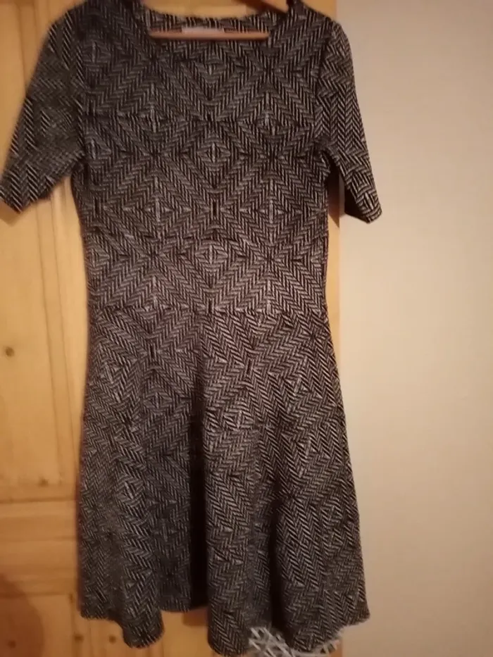Robe manches courtes