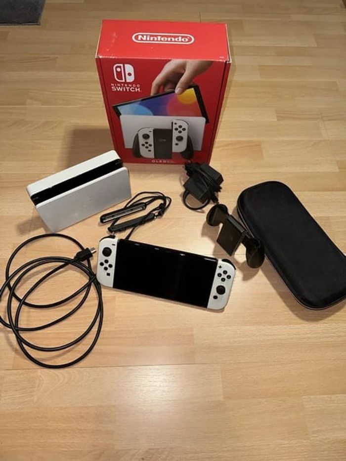 Nintendo Switch version OLED - photo numéro 5