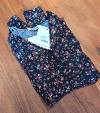 Haut Sandro Taille 0 ou XS Neuf avec étiquette