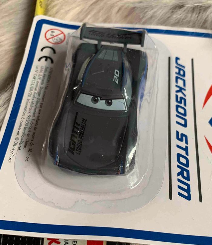 Cars : Jackson Storm - Disney Pixar - photo numéro 2