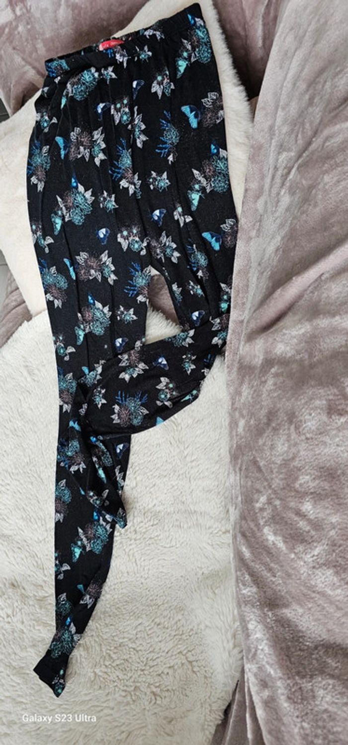 Legging Tissaia taille 34 offert sous pull noir