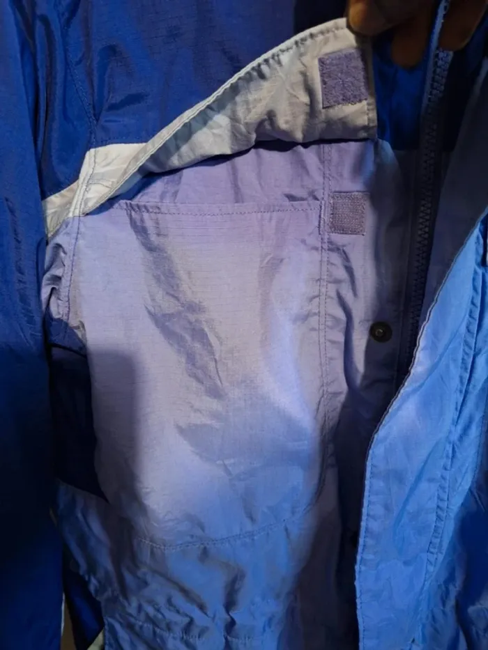Blouson  / Columbia  violet – Taille 14 /16 ans -  series tectonite / imperméable - brodé (280) - photo numéro 9
