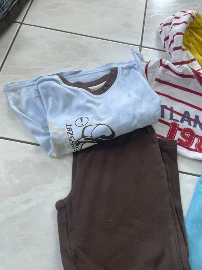 Lot vêtements garçon 5 ans - photo numéro 4