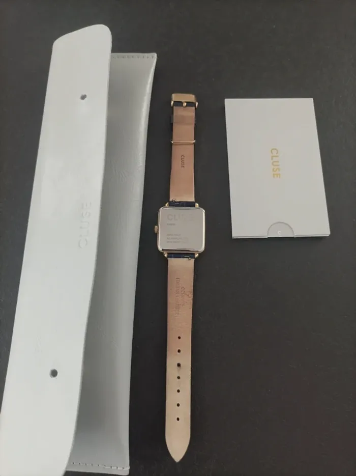 Montre CLUSE femme carré - photo numéro 3