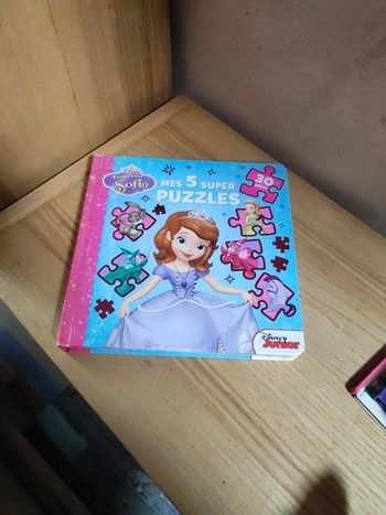 Livre mes 5 puzzles princesse Sofia Disney