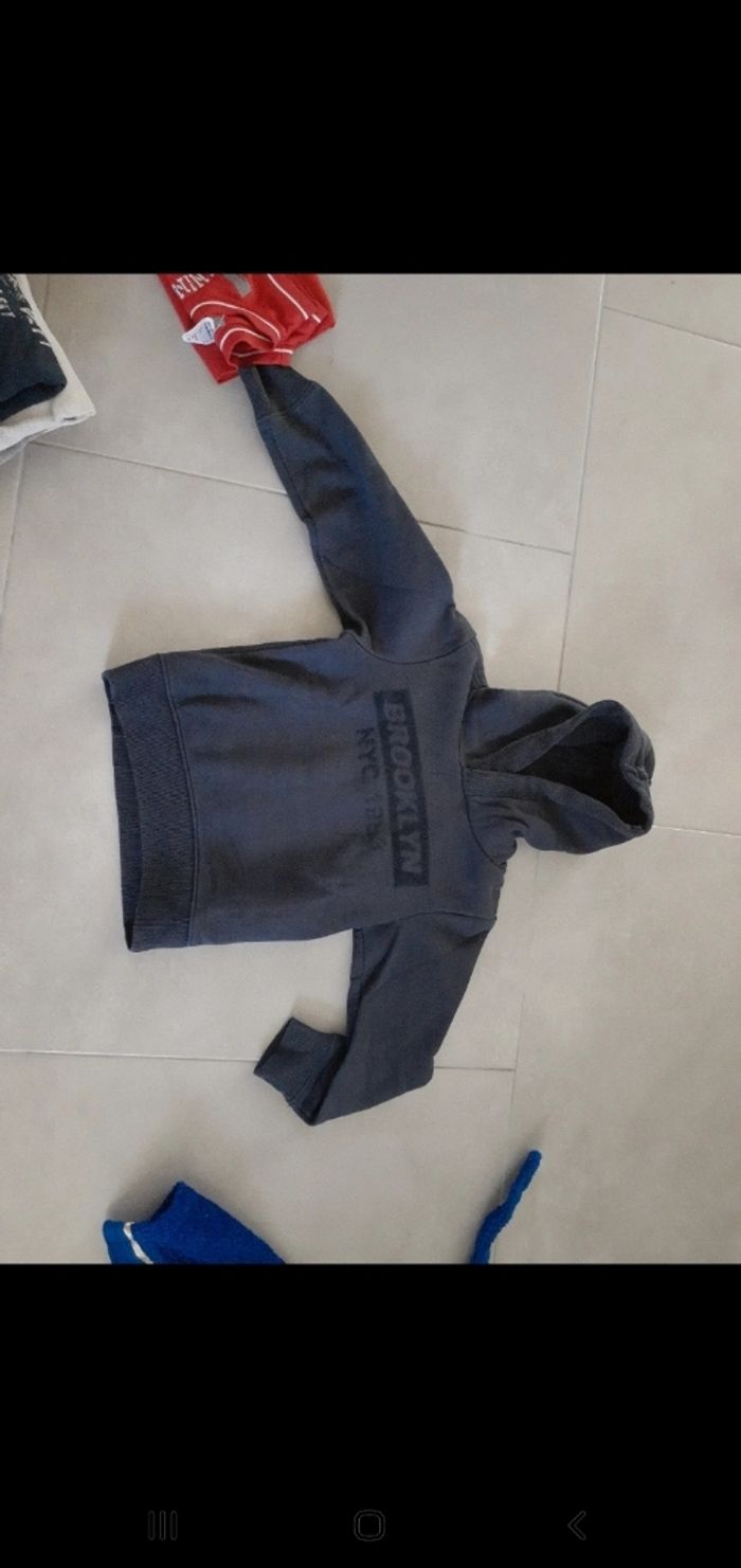 Lot de 3 pulls taille 6 ans