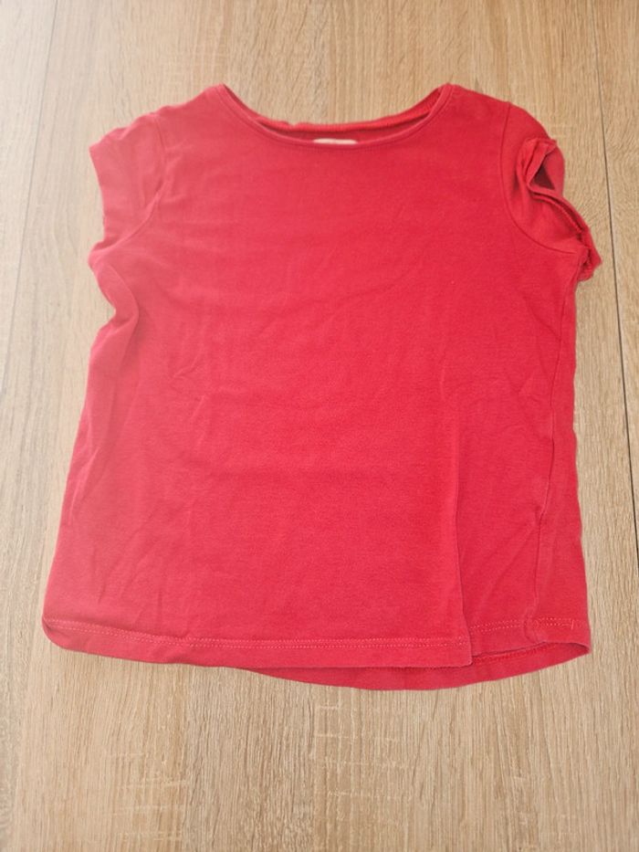 Tee-shirt rouge 5 ans