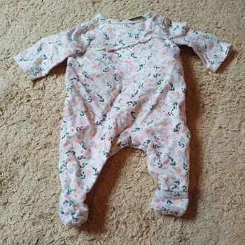 Pyjama léger tape a l'oeil