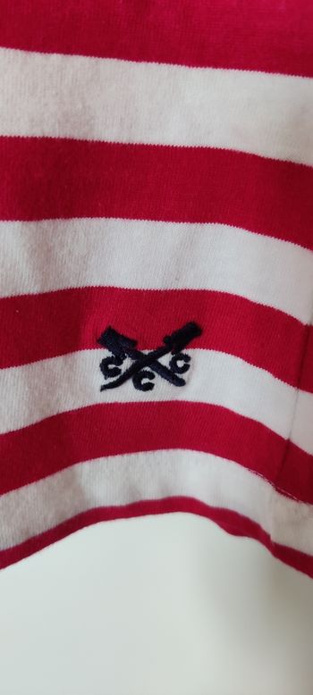 Robe rayée blanche et rouge