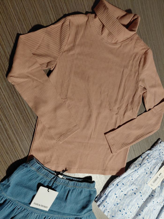 Très joli lot pour fille en taille 6ans 🌸 - photo numéro 3