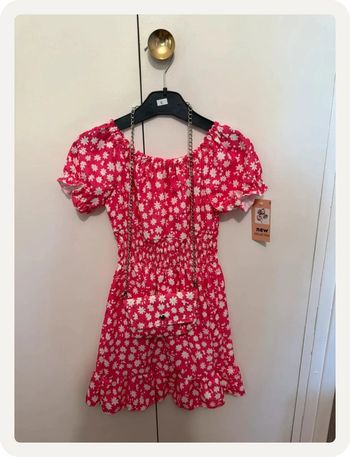 Robe à fleurs rose