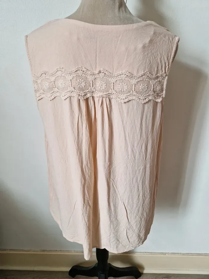 Chemisier manche courte rose dentelle kiabi taille 46 - photo numéro 2