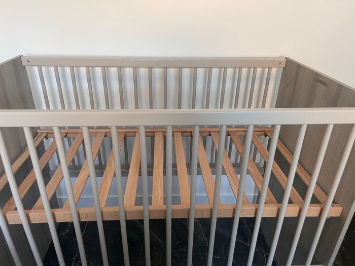 Berceau sauthon évolutif avec table à langer et matelas - photo numéro 2