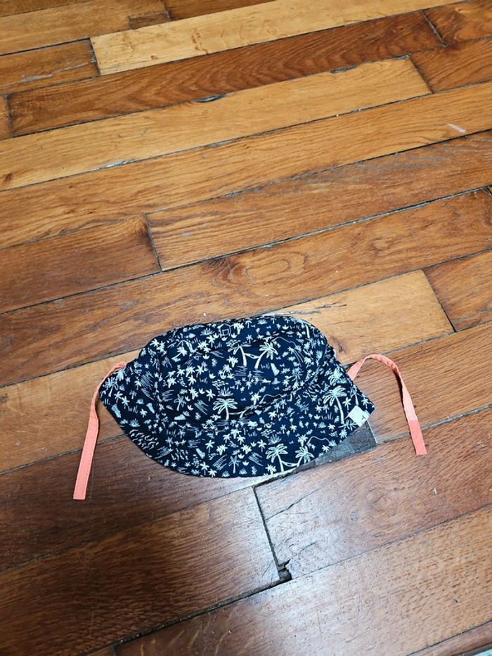 Chapeau réversible 18-24 mois