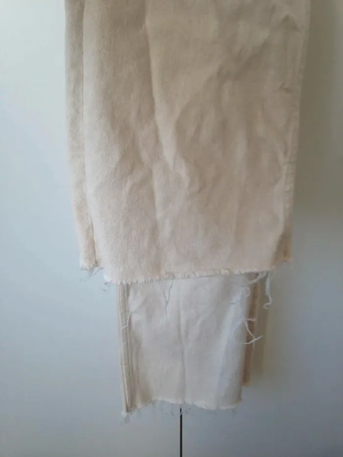Jean taille haute jambes droites S 36 Zara - photo numéro 4