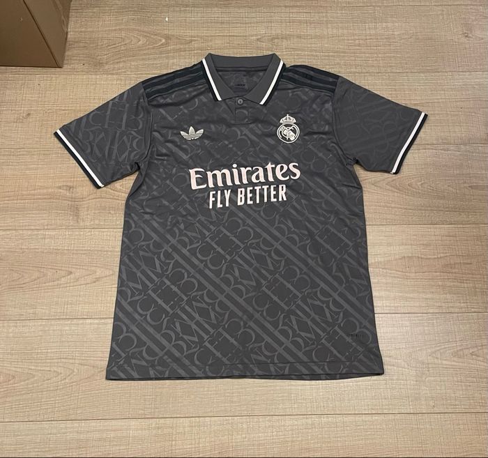 Maillot Réal extérieur saison 23-24 - photo numéro 2