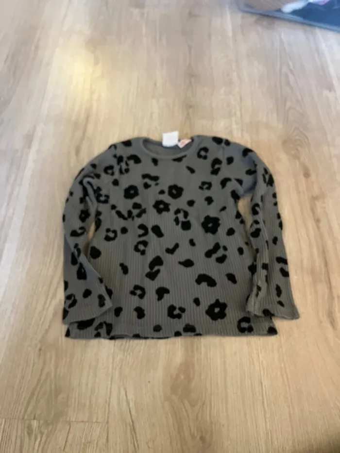 Lot de vêtements - photo numéro 4