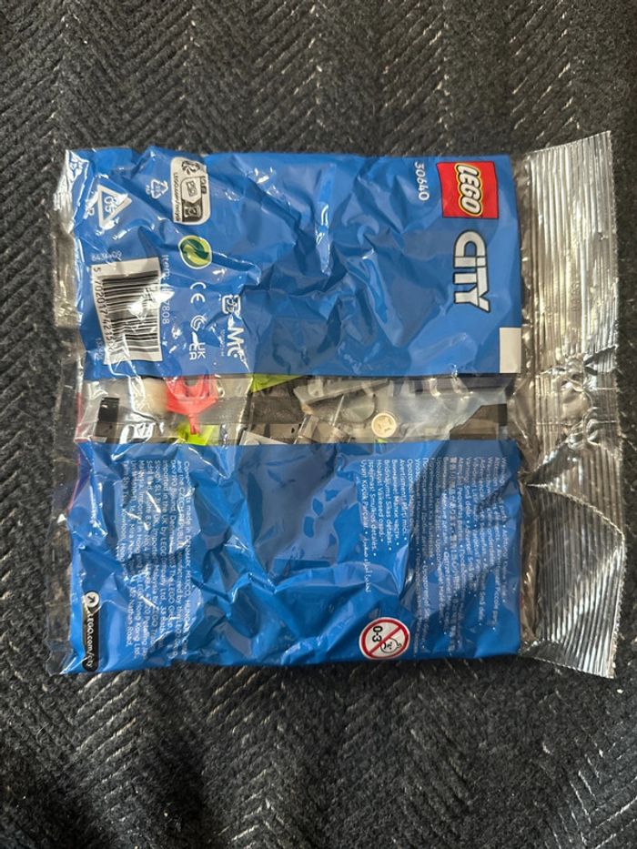 Polybag Lego City 30640, race car scellé - photo numéro 3