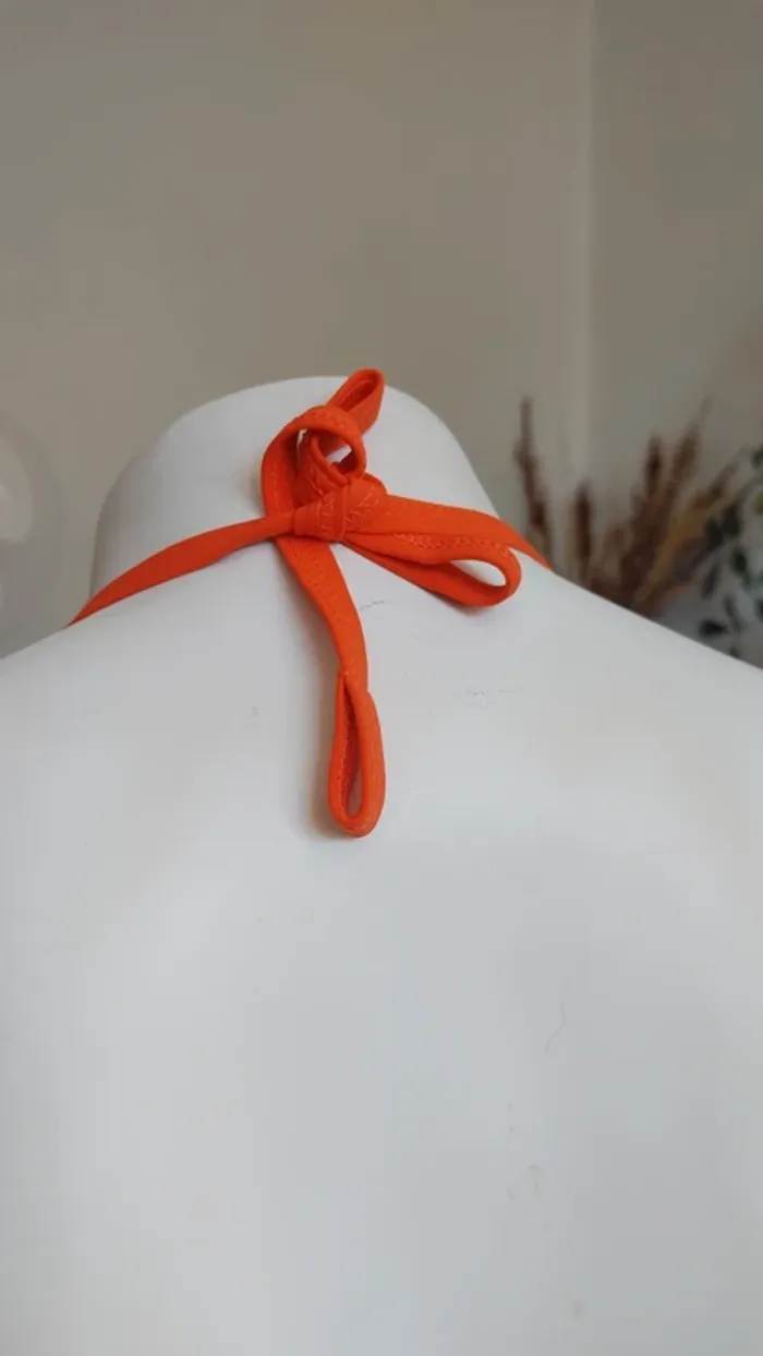 Haut de maillot de bain décolleté orange - photo numéro 3
