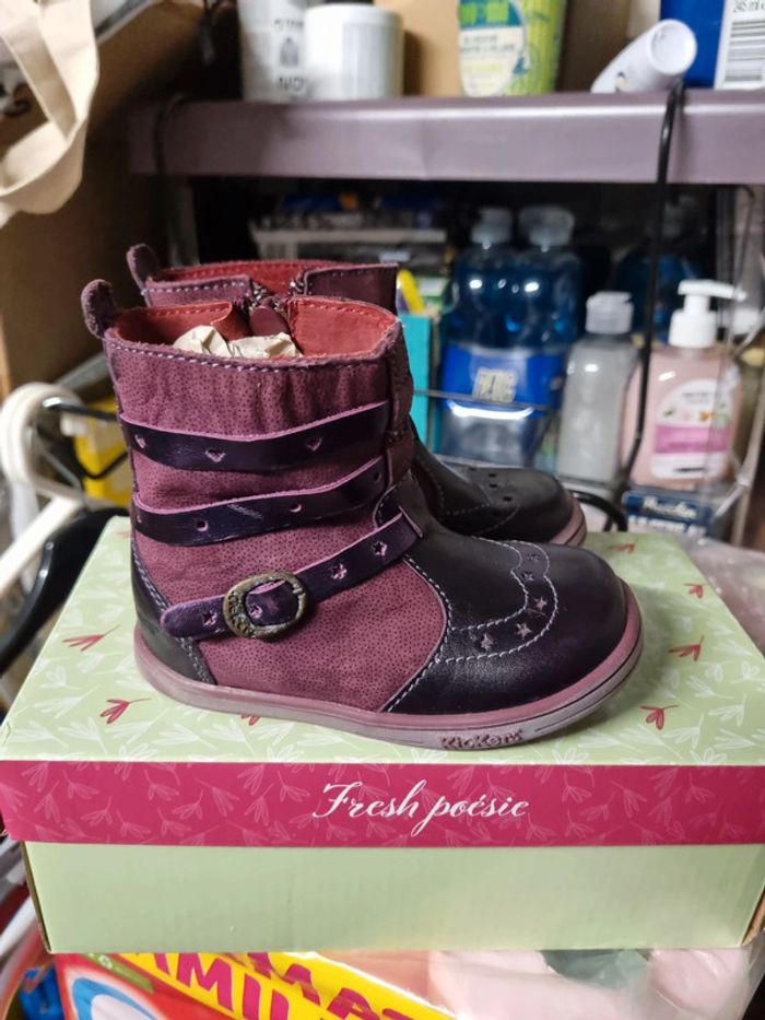 Bottes mi hautes kickers neuves taille 22