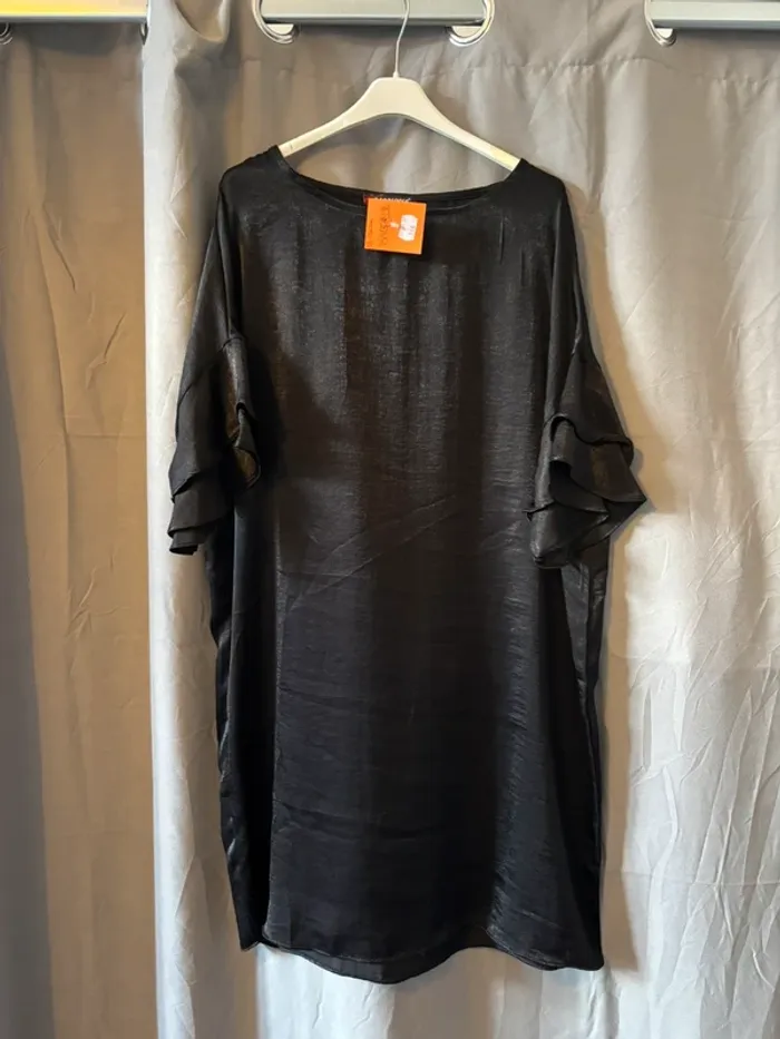 Robe noire fluide - photo numéro 2