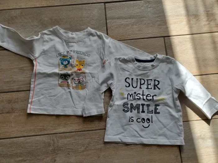 Lot 2 t shirts manches longues 9 mois