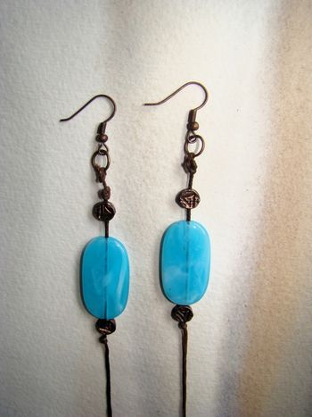 boucles or neuves création perle turquoise et petites perles