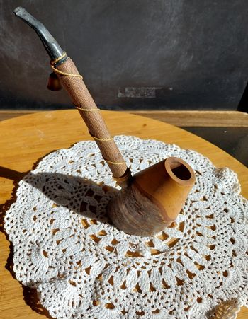 Pipé en bois.