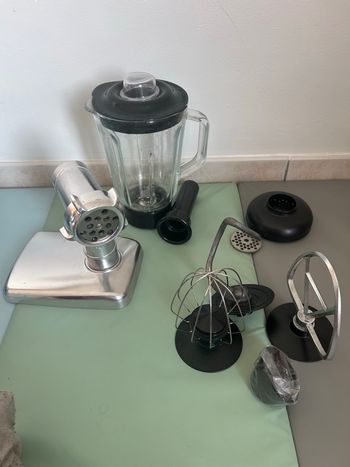 Lot d’accessoires pour robot pâtissier Mandine