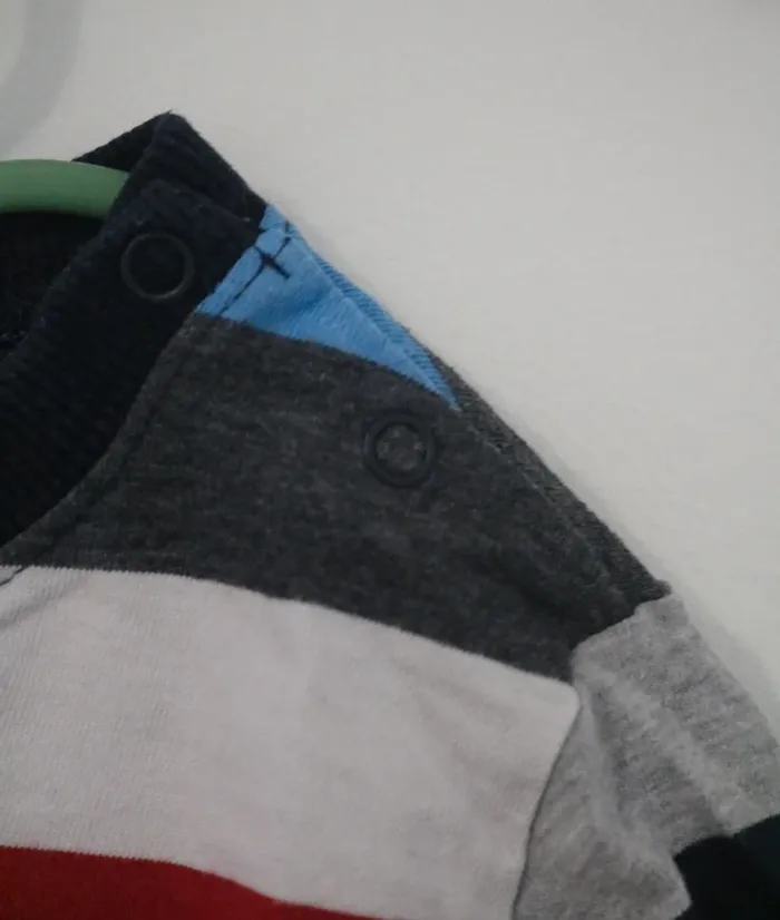Ensemble pull 64, haut LC Waikiki et jogging Tape à l'oeil 12 mois - photo numéro 12