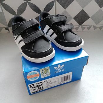 Baskets à scratch Adidas Garçon 20